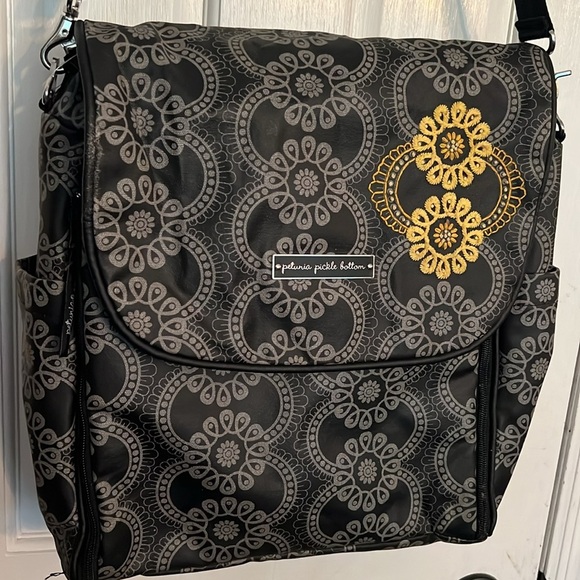 Petunia Pickle Bottom bag - Picture 3 of 12